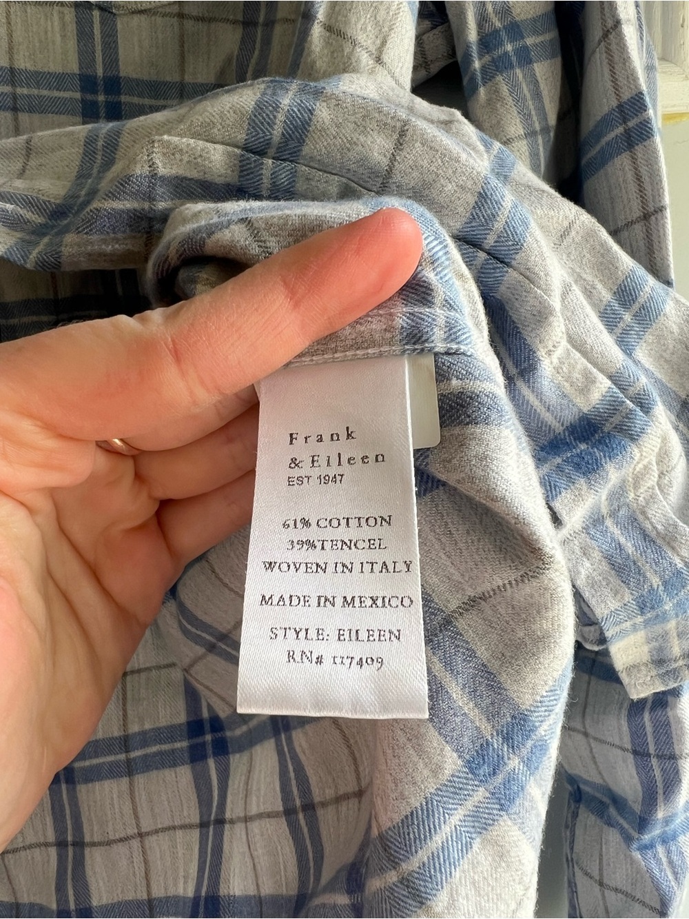Frank & Eileen The Eileen Button Down Relaxed Shirt in Blue White Plaid - Picture 5 of 6